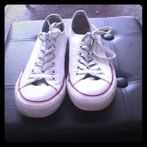 Women's size 7 converse shoes
